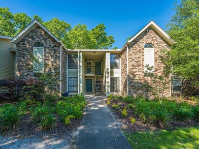 Photo 1 of 25 : 1873 Montclair, #C