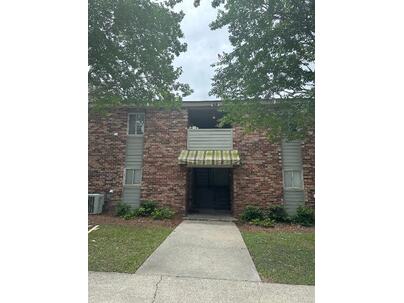Photo 1 of 9 : 704 Andrea Court