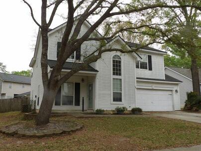 Photo 1 of 13 : 105 Fairbury Drive