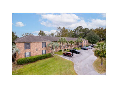 Photo 1 of 21 : 6240 Old Point Road, #Apt C7
