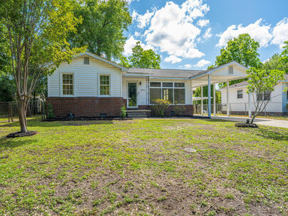 Photo 1 of 25 : 2712 Clarkin Avenue