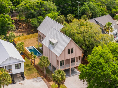 Photo 1 of 25 : 3102 Fort Street