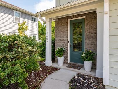 Photo 1 of 25 : 1602 Mermentau Street