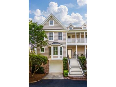Photo 1 of 25 : 36 Harleston Place