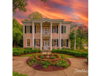Photo 1 of 25 : Home on Avenue