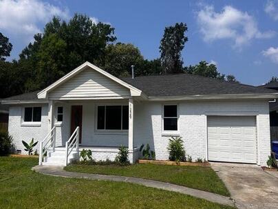 Photo 1 of 21 : 1229 Winston Street