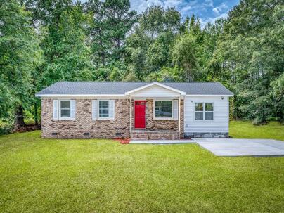 Photo 1 of 17 : 1091 Spring Plains Road