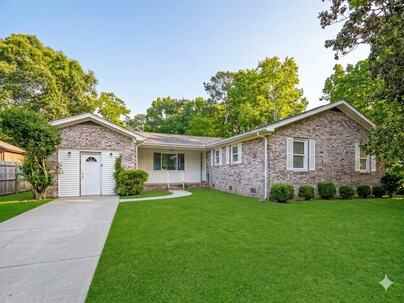 Photo 1 of 11 : 8397 Glenford Road