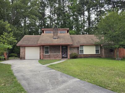 Photo 1 of 16 : 407 Hunt Court