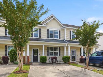 Photo 1 of 25 : 9060 Parlor Drive