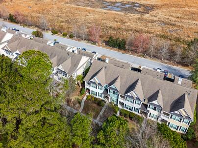 Photo 1 of 24 : 2068 Promenade Court