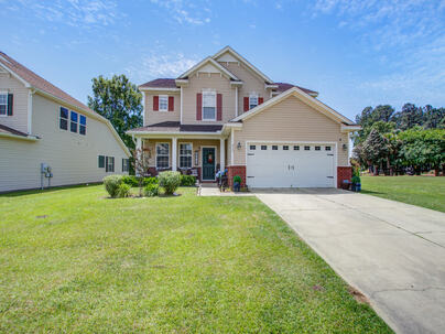 Photo 1 of 25 : 423 Glenmore Drive