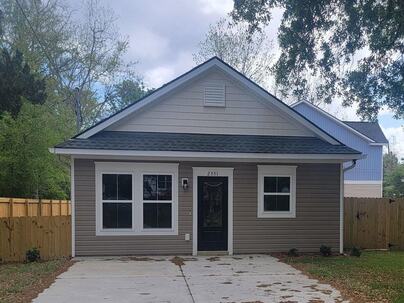 Photo 1 of 9 : 2553 Taylor Street