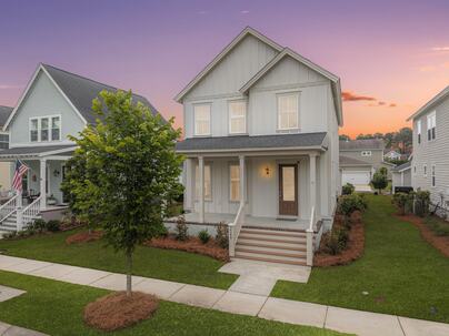 Photo 1 of 25 : 3549 Sewel Avenue