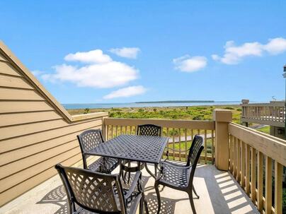 Photo 1 of 25 : 1360 Pelican Watch Villas