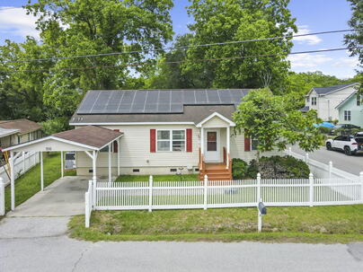 Photo 1 of 25 : 916 Hillsboro Drive