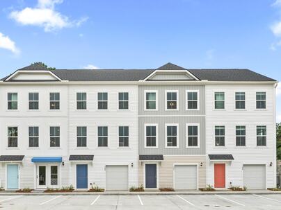 Photo 1 of 21 : 4633 Forest Hills Drive, #402