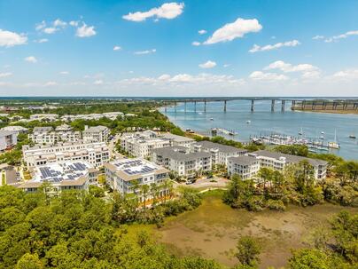 Photo 1 of 25 : 320 Longshore Street, #1034