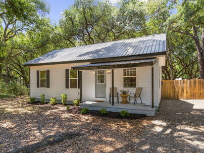 Photo 1 of 24 : 6243 Bevington Road