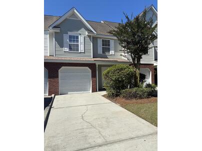 Photo 1 of 25 : 902 Yellow Hawthorn Circle