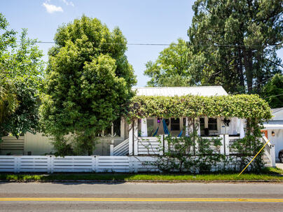 Photo 1 of 25 : 43 Enston Avenue