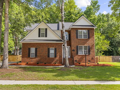 Photo 1 of 25 : 111 Haleswood Circle