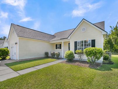 Photo 1 of 25 : 106 Dovetail Circle