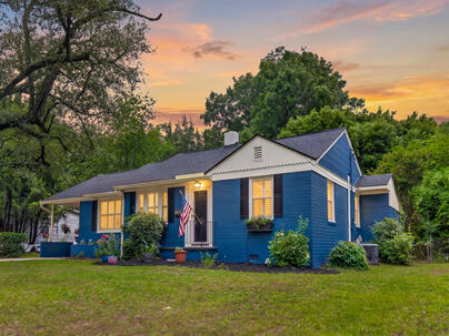 Photo 1 of 25 : 5119 Braddock Avenue