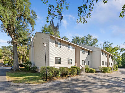 Photo 1 of 25 : 91 Ashley Hall Plantation Road, #4