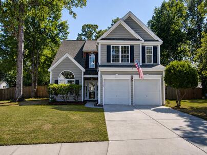 Photo 1 of 25 : 115 Thousand Oaks Circle