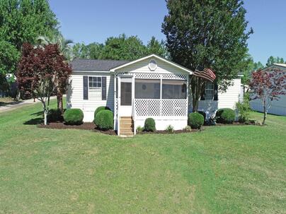 Photo 1 of 25 : 1135 Ralph Bell Road