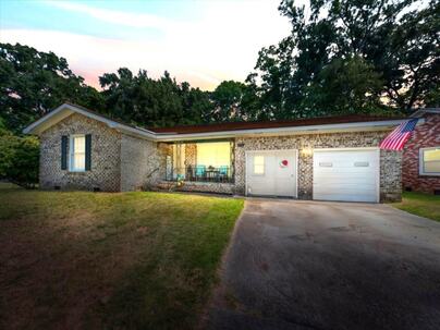 Photo 1 of 25 : 8020 Nantuckett Avenue