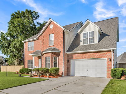 Photo 1 of 25 : 319 Lindrick Court