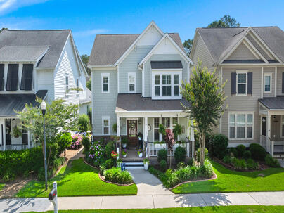 Photo 1 of 25 : 178 Bateaux Drive