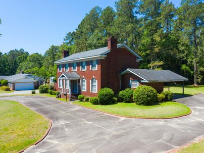 Photo 1 of 25 : 2824 Camden Road