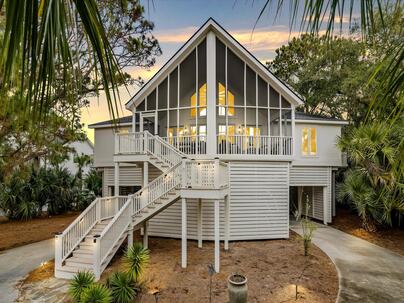 Photo 1 of 25 : 3634 Pompano Court