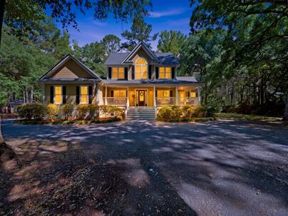 Photo 1 of 25 : 6426 Farm House Road