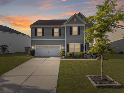 Photo 1 of 25 : 490 Whispering Breeze Lane