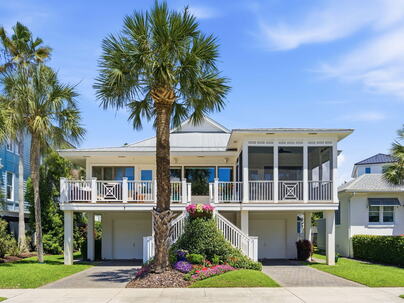 Photo 1 of 25 : 621 Ocean Boulevard