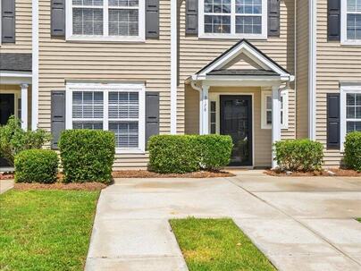 Photo 1 of 25 : 9176 Maple Grove Drive