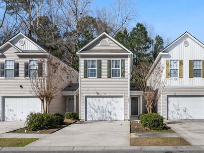 Photo 1 of 25 : 1207 Vistiana Drive