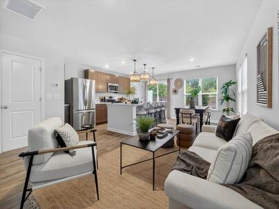 Photo 1 of 24 : 111 Cozy Nest Way