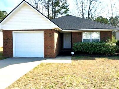 Photo 1 of 16 : 1152 Warrens Way