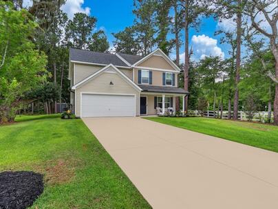 Photo 1 of 25 : 102 Teal Bluff Boulevard