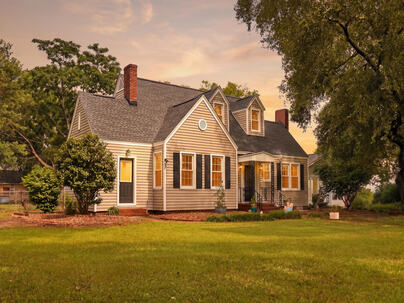 Photo 1 of 25 : 2501 Old Eastover Road