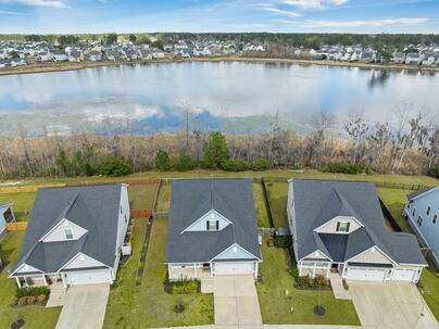 Photo 1 of 25 : 616 Black Pine Road