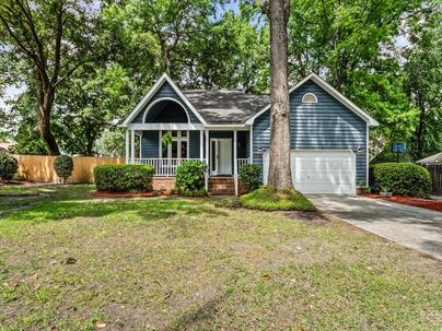 Photo 1 of 25 : 2254 Pristine View Road