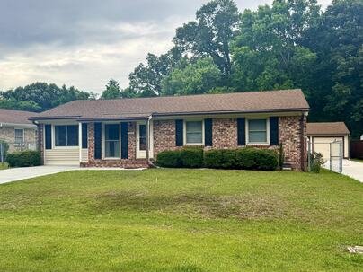 Photo 1 of 21 : 1213 Saylors Avenue
