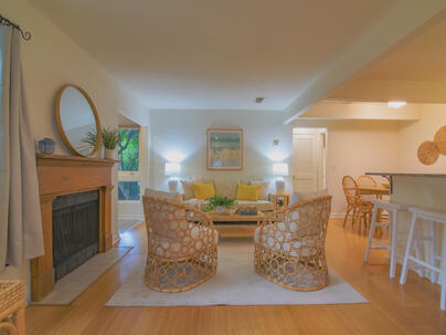 Photo 1 of 19 : 266 Alexandra Drive, #13