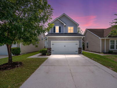 Photo 1 of 25 : 8815 Shadowglen Drive